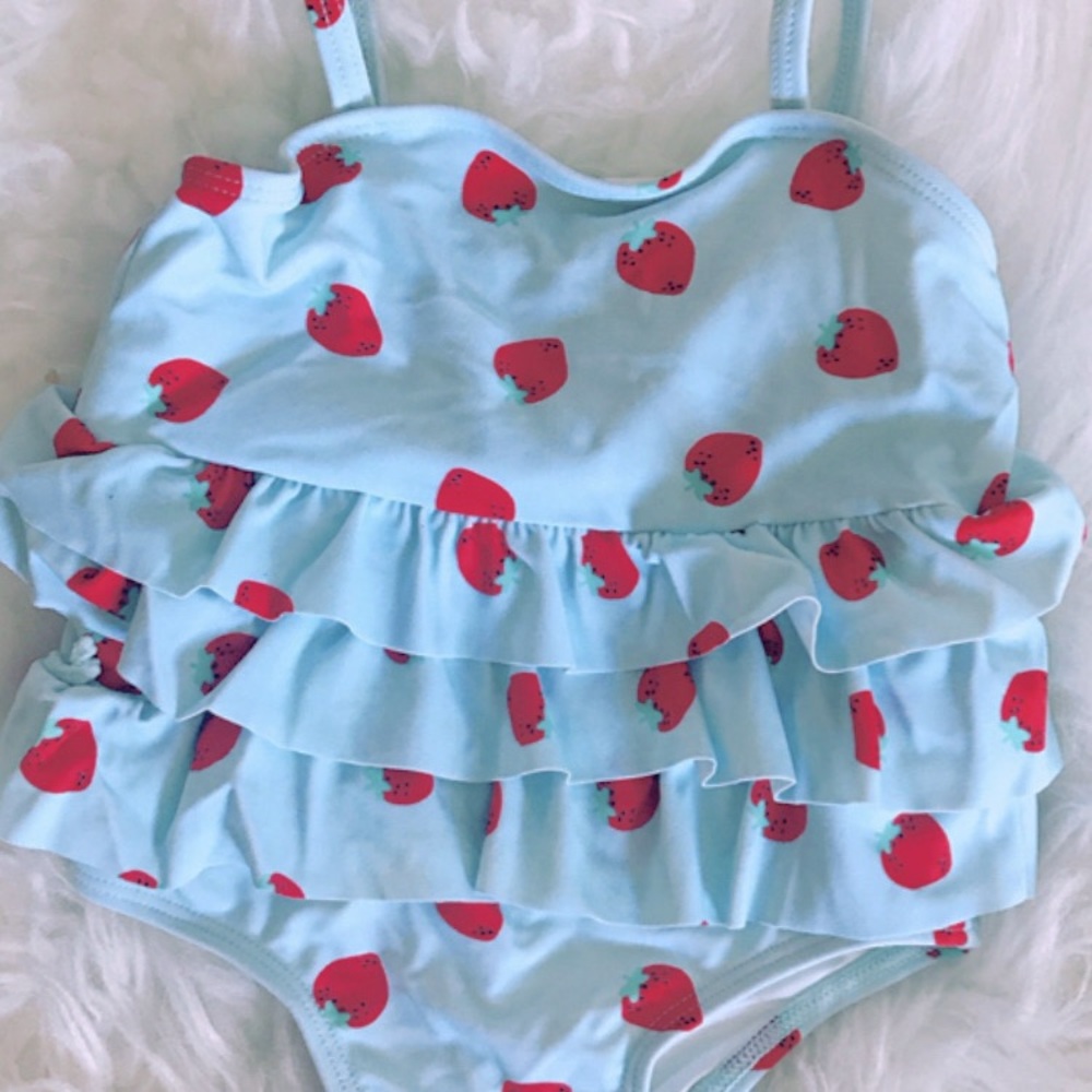 🍓 baby swimsuit